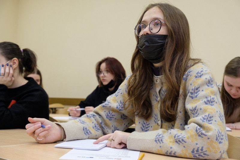b2ap3_large_MSLU4884 Московские школьники приняли участие в медиадиктанте - НОВОСТИ | Союз журналистов Подмосковья