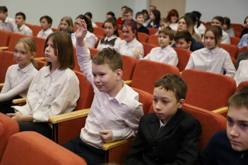 b2ap3_large_photo_5267087552827998740_y Журналисты Серпухова присоединились к всероссийской акции "Киноуроки в школах" - НОВОСТИ | Союз журналистов Подмосковья