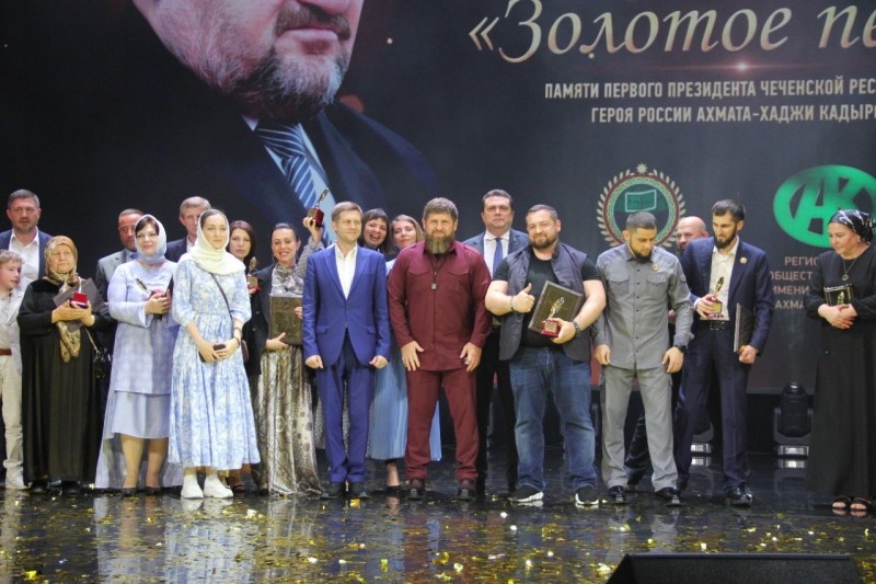 b2ap3_large_3-- В Грозном объявили победителей журналистской премии «Золотое перо» - НОВОСТИ | Союз журналистов Подмосковья